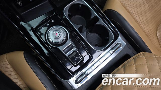 Kia Canival 2021 — photo 12