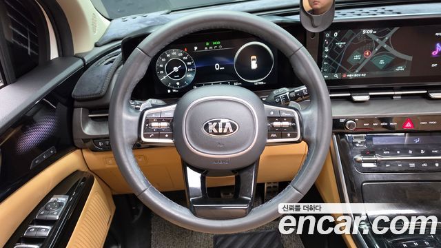 Kia Canival 2021 — photo 18