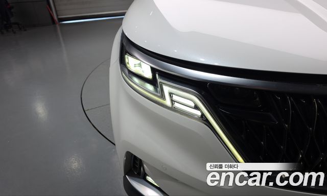 Kia Canival 2021 — photo 8