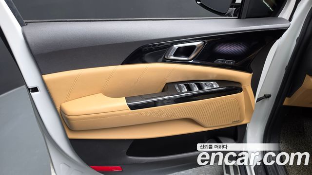 Kia Canival 2021 — photo 14