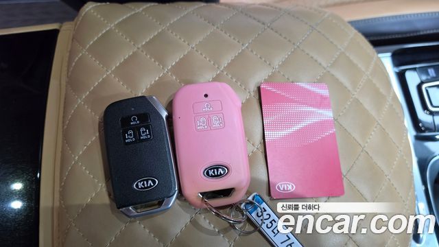 Kia Canival 2021 — photo 27
