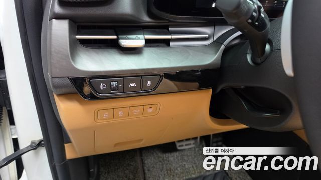 Kia Canival 2021 — photo 34