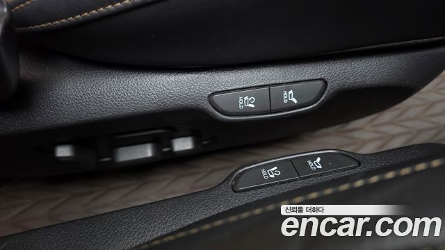 Kia Canival 2021 — photo 37