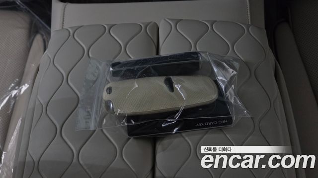 Genesis G80 2022 — photo 22
