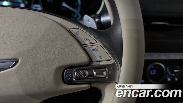 Genesis G80 2022 — photo 24