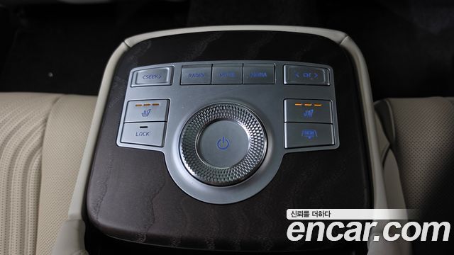 Genesis G80 2022 — photo 43