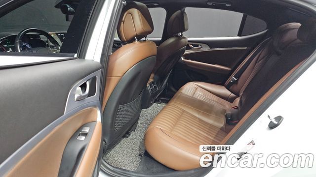 Genesis G70 2018 — photo 12