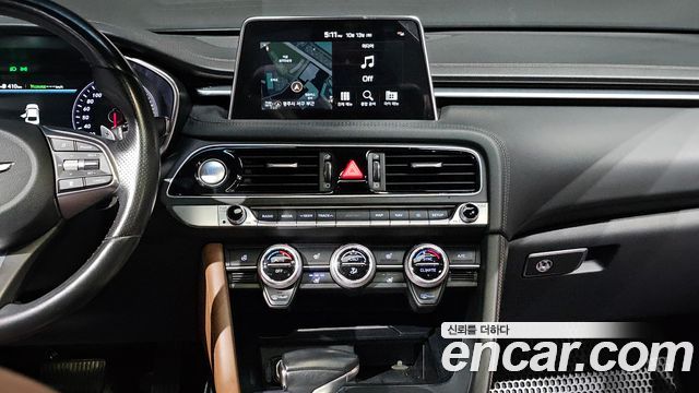Genesis G70 2018 — photo 14