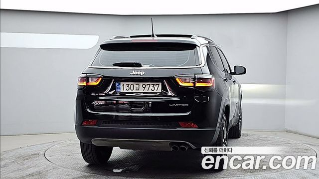 Jeep Compass 2022 — photo 4