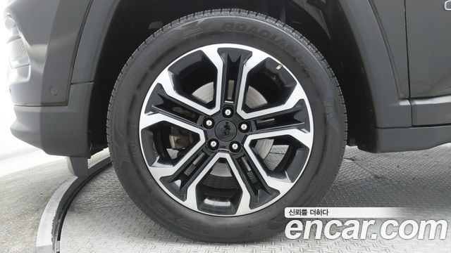 Jeep Compass 2022 — photo 5