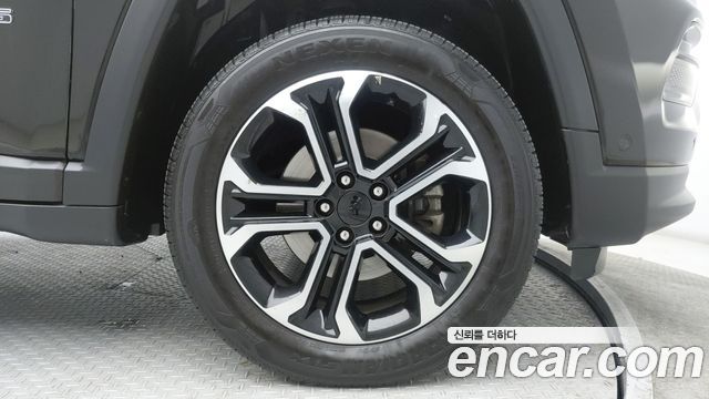 Jeep Compass 2022 — photo 7