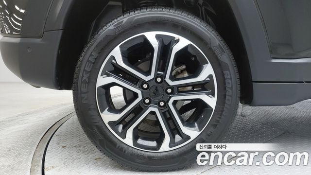 Jeep Compass 2022 — photo 8
