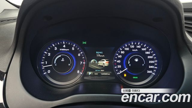 Hyundai Grandeur 2014 — photo 11