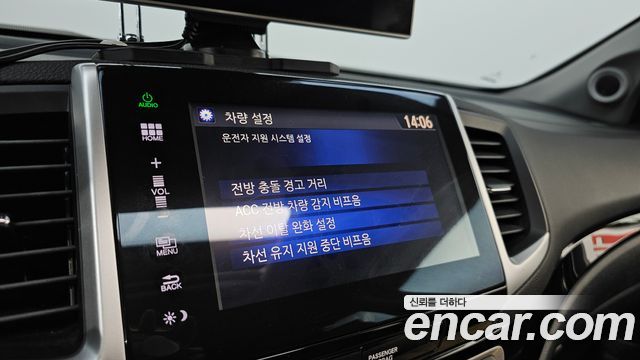 Honda Pilot 2016 — photo 16