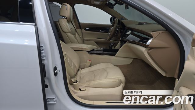 Cadillac CT6 2019 — photo 11
