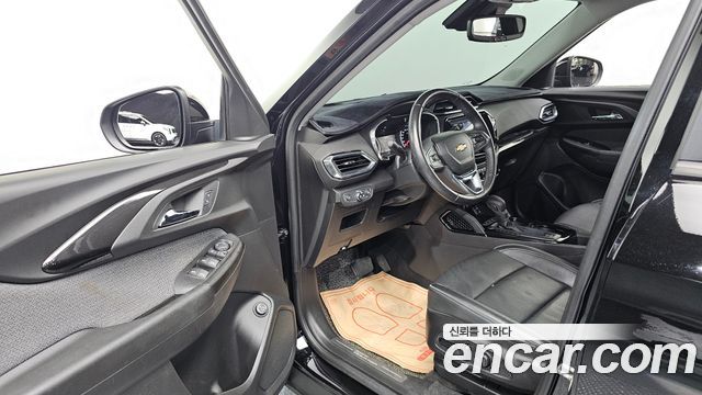 Chevrolet Korea Trailblazer 2021 — photo 13