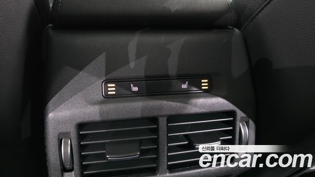 Land Rover Discovery Sport 2021 — photo 27