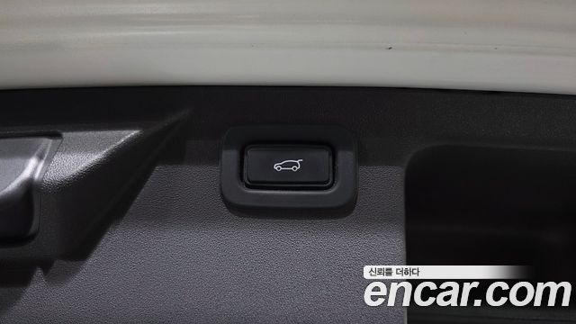 Land Rover Discovery Sport 2021 — photo 28