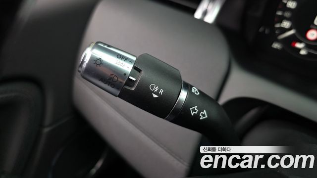 Land Rover Discovery Sport 2021 — photo 30