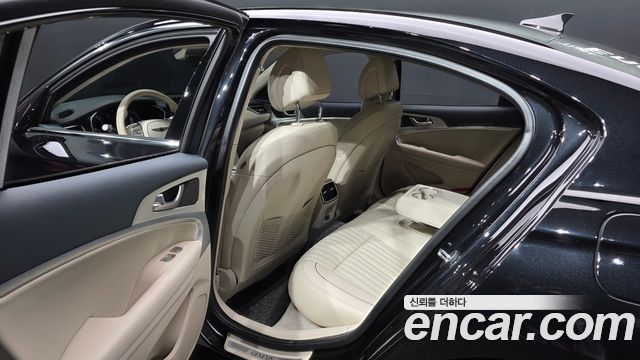 Genesis G70 2024 — photo 16
