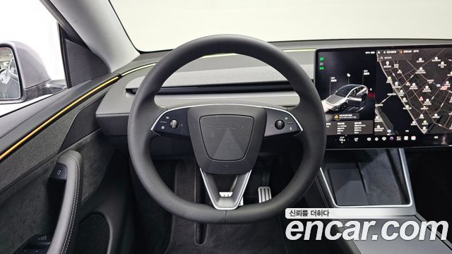 Tesla Model Y 2025 — photo 19