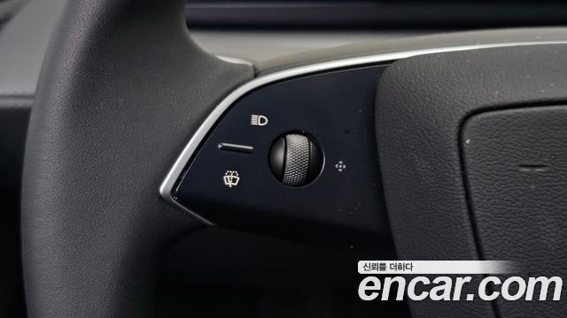 Tesla Model Y 2025 — photo 20