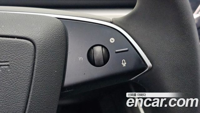Tesla Model Y 2025 — photo 21