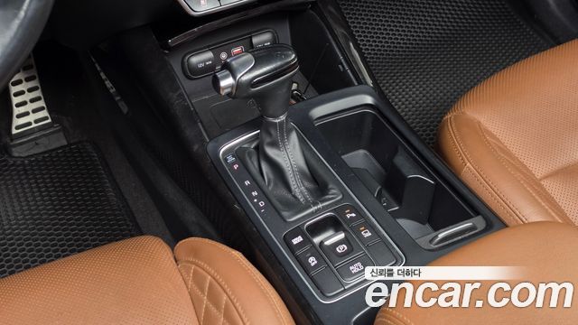 Kia Sorento 2018 — photo 12