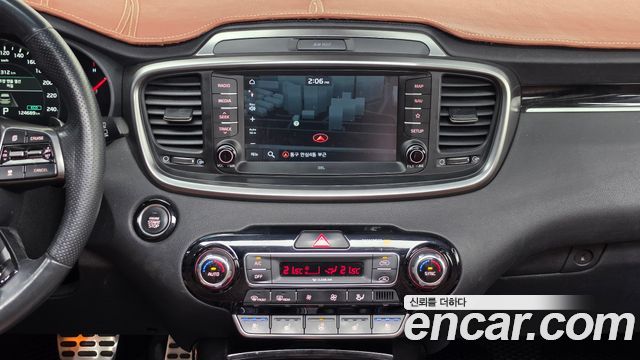 Kia Sorento 2018 — photo 21