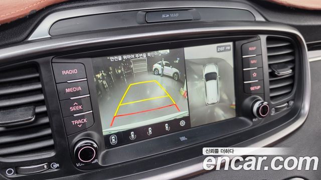 Kia Sorento 2018 — photo 22