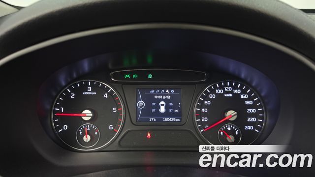 Kia Sorento 2017 — photo 11