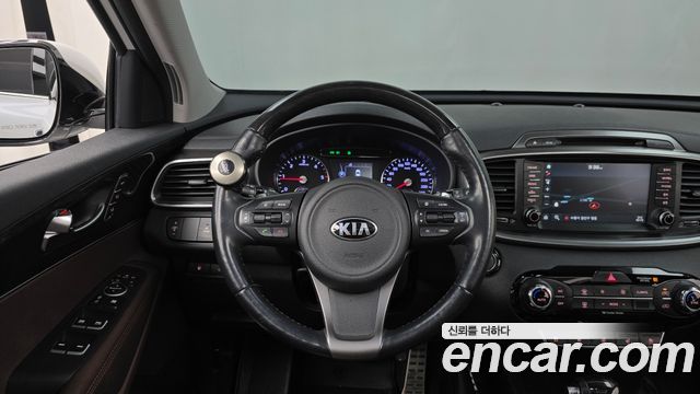 Kia Sorento 2017 — photo 19