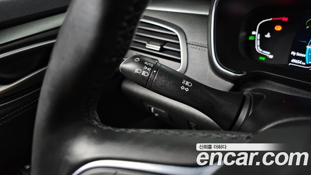 Renault Korea SM6 2024 — photo 25