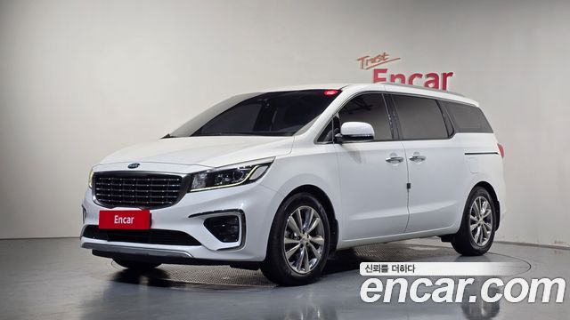 Kia Canival 2019 — photo 1
