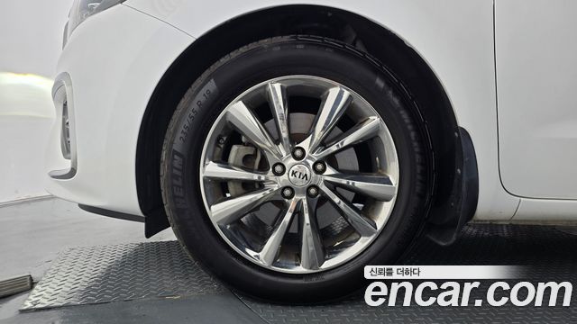 Kia Canival 2019 — photo 5