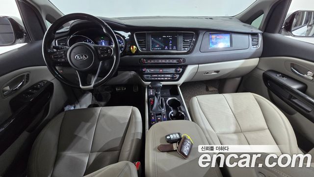 Kia Canival 2019 — photo 10