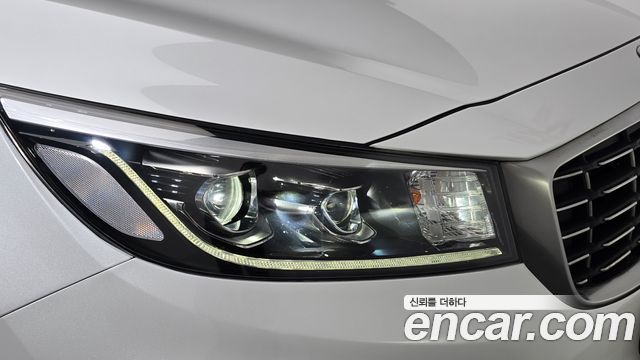 Kia Canival 2019 — photo 8