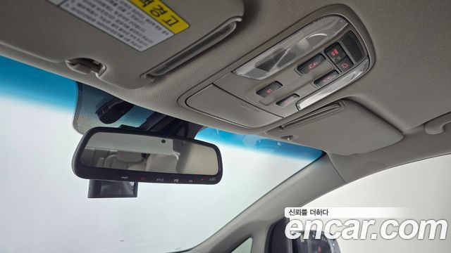 Kia Canival 2019 — photo 28
