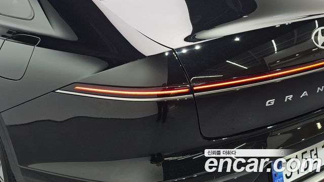 Hyundai Grandeur 2023 — photo 9