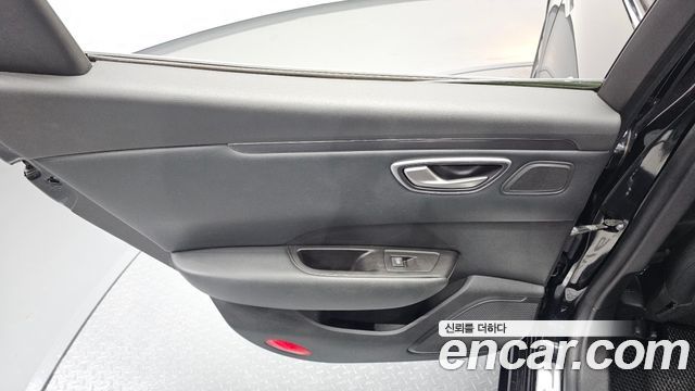 Renault Korea SM6 2017 — photo 15