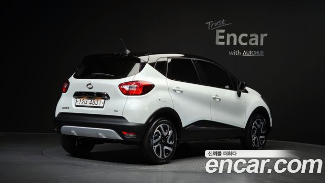 Renault Korea QM3 2017 — photo 2