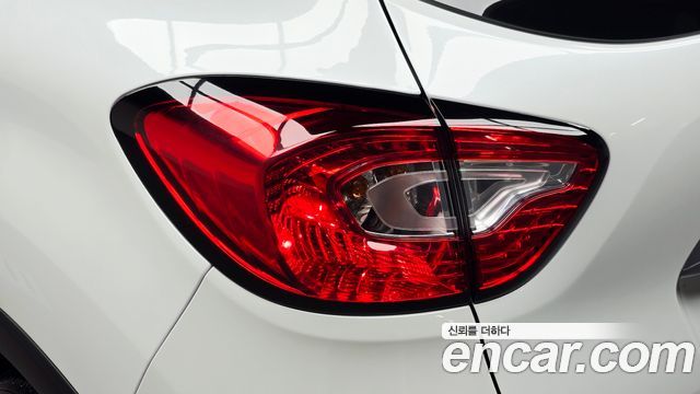 Renault Korea QM3 2017 — photo 9