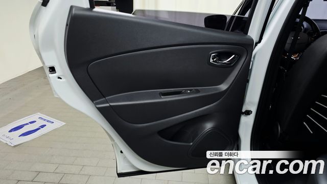Renault Korea QM3 2017 — photo 15