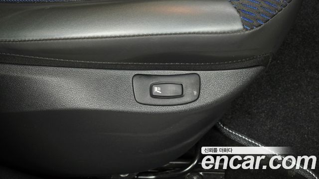 Renault Korea QM3 2017 — photo 28