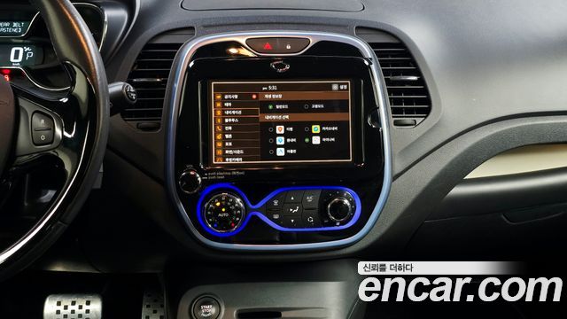 Renault Korea QM3 2017 — photo 29