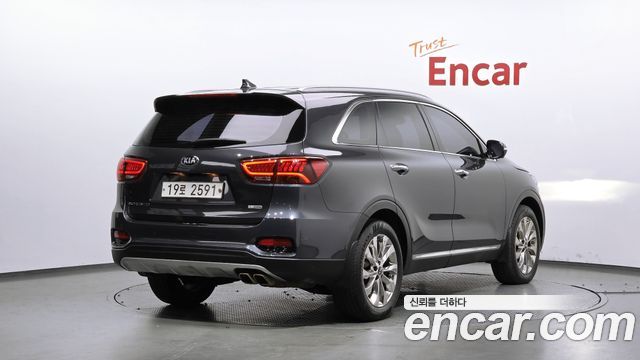 Kia Sorento 2018 — photo 2