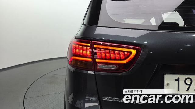 Kia Sorento 2018 — photo 9