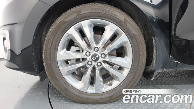 Kia Canival 2015 — photo 5