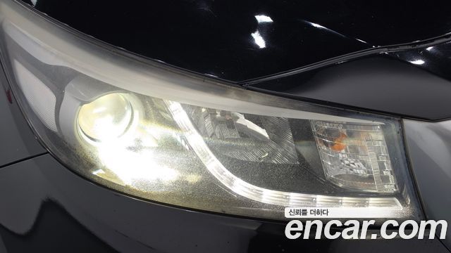 Kia Canival 2015 — photo 8