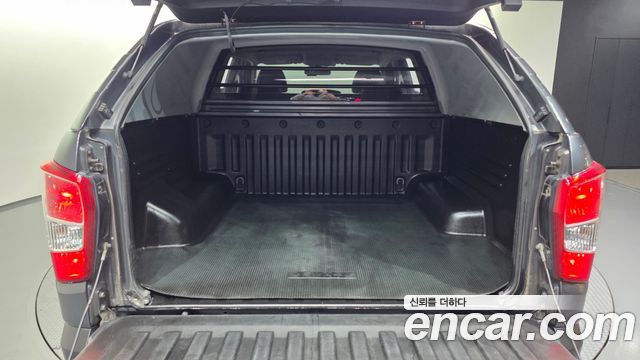 KG Mobility Rexton 2018 — photo 26
